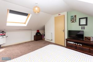 Bedroom- click for photo gallery